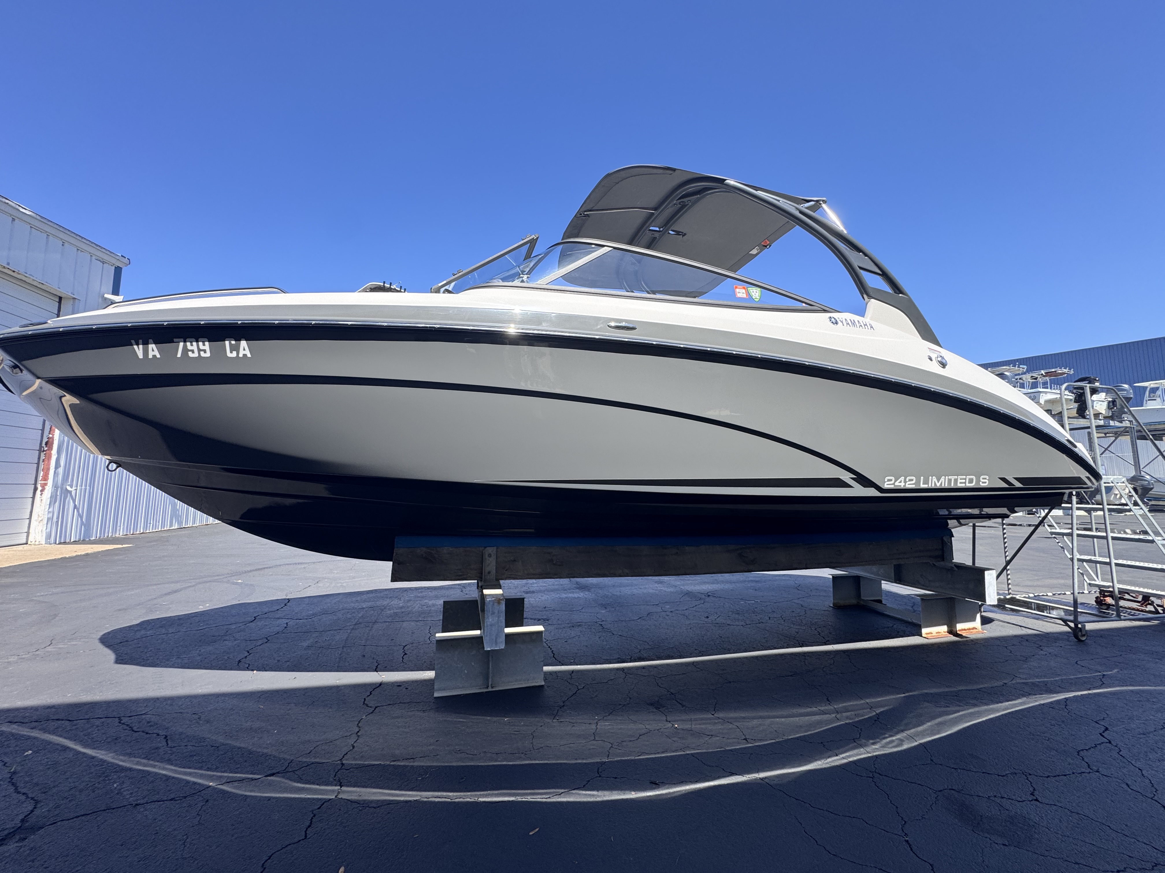 2016 Yamaha 242 Limited S